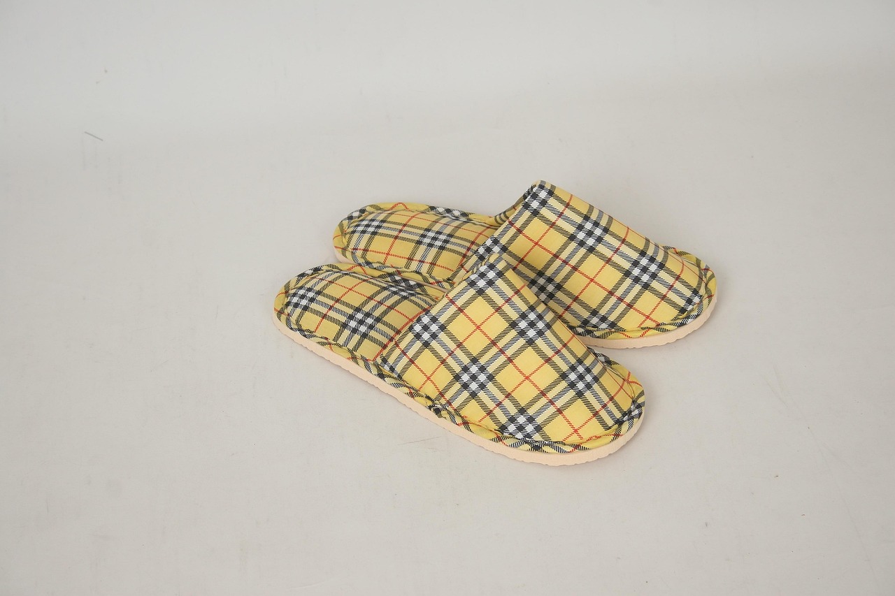 Chaussons faits main, un véritable savoir-faire d’artisanat