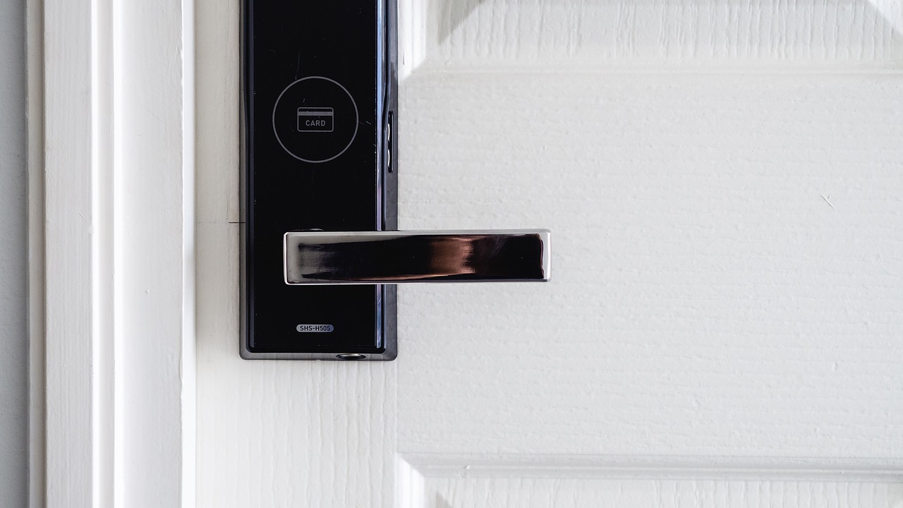 Sécuriser son appartement à Paris : guide des serrures adaptées