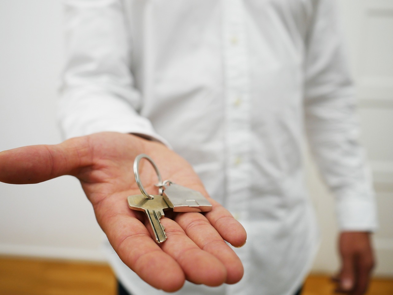 Pourquoi vaut-il mieux faire appel à un serrurier pour une ouverture de porte ?