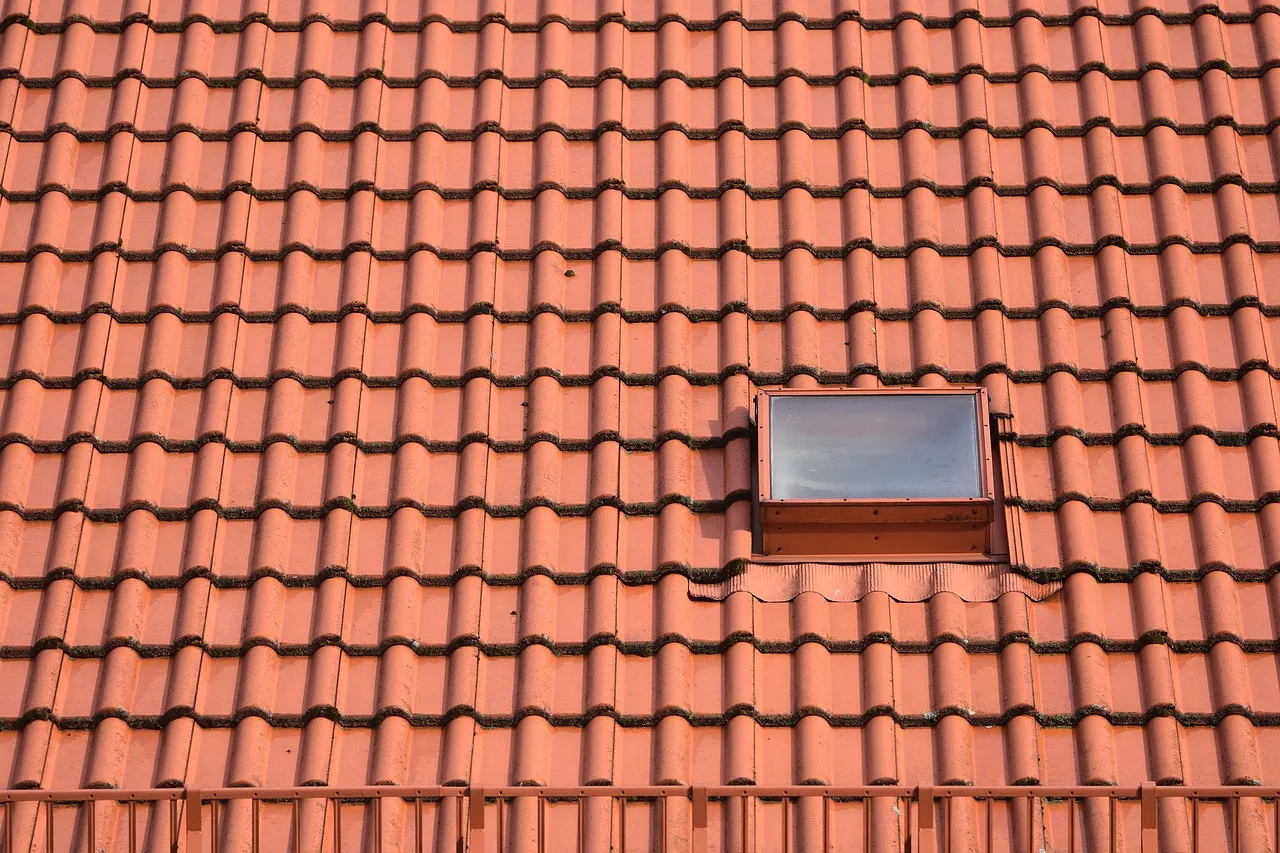 Profitez toute l’année des volets solaires Velux pour une maison plus éco-énergétique