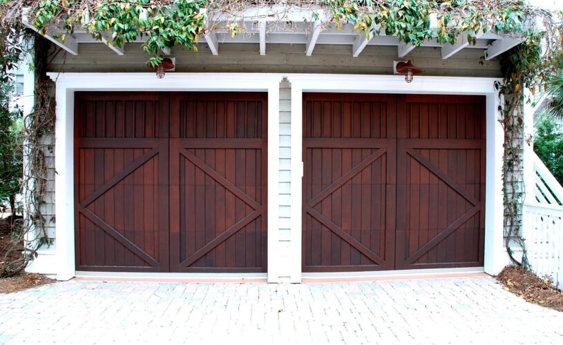 L’installation_de_la_porte_du_garage