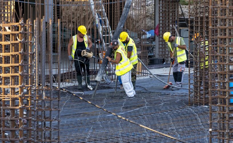 Vendre aux entreprises du bâtiment : comment trouver des chantiers BTP ?