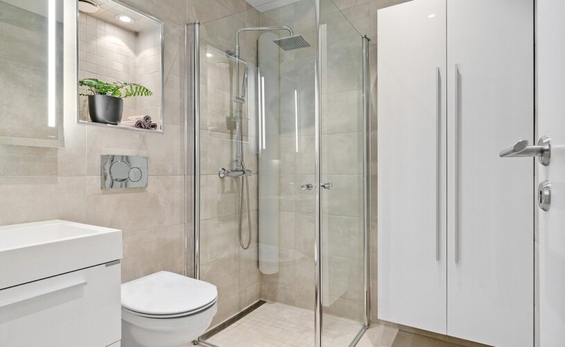 Comment_choisir_une_colonne_de_douche_encastrable_pour_un_design_moderne_et_fonctionnel